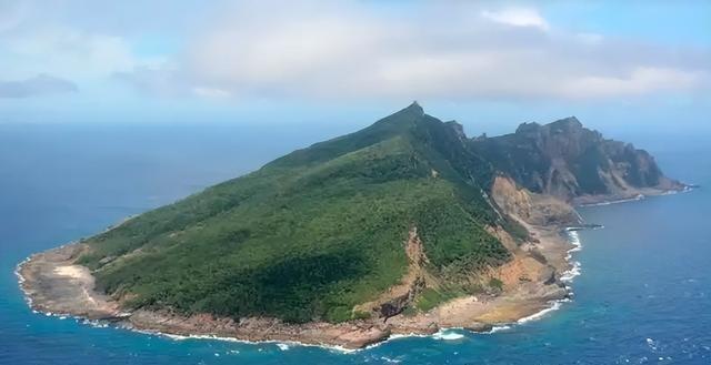 中方舰艇编队刚进钓鱼岛，日本就动手了，不到24小时，美军也下场