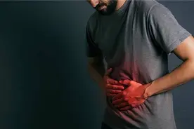 早晚坚持一个动作，肝气顺了，脾不虚了，大肚腩消了图片