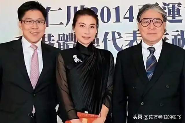 霍震霆没想到，44岁儿媳郭晶晶再次官宣喜讯，让整个阔太圈沉默了