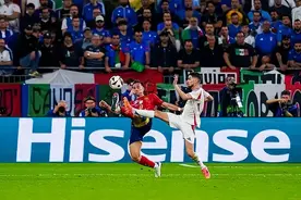 西班牙力克卫冕冠军意大利，收获欧洲杯开局两连胜图片