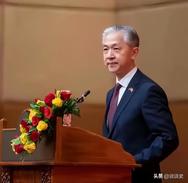 高市结局已定？日本政界表态，她不具备首相资格，中方再对日出手