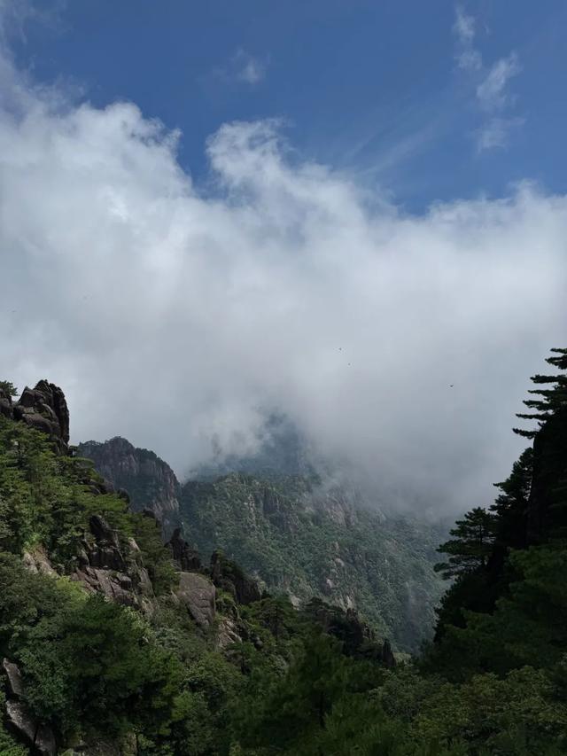 徒步三山五岳：安徽黄山！
