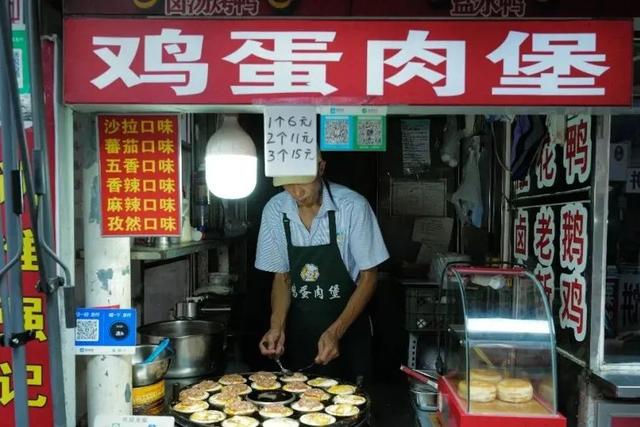 一城山色半城湖，这座城市的美不仅限于冬季！