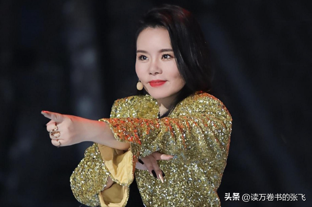 龚琳娜自述离婚内幕：“我们搂着睡了20年，直到他说交了女朋友”