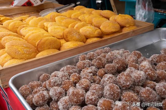 网络中国节·元宵 | 老街焕新彩,元宵续年味:钟鼓楼文化集市活动正酣