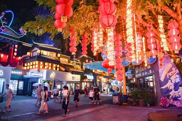 从湖南去了一趟重庆，实话实说，回来才发现朋友圈都是骗人的？