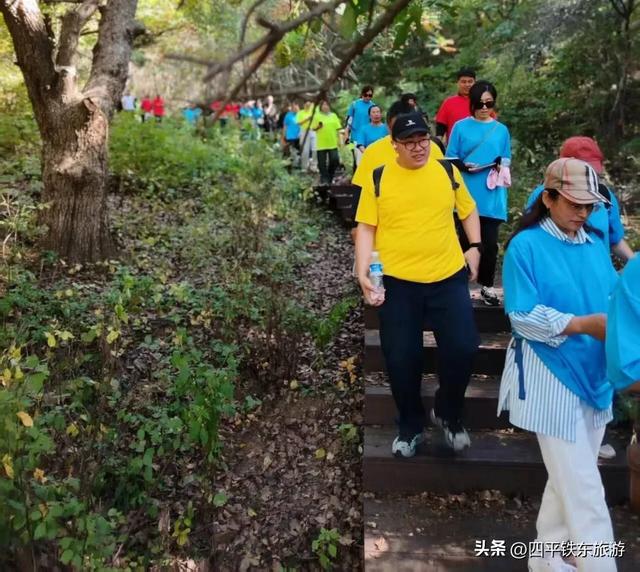 2025年四平市“七彩卧龙泉”千人徒步大会圆满结束