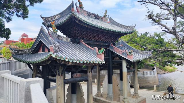 东莞：余屋进士牌坊，临寒溪河而建，历史悠久