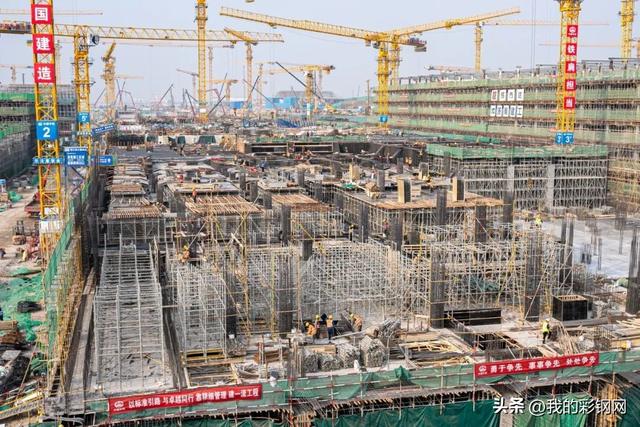 亚洲最大无缝钢屋盖提升！济南机场二期扩建工程预计明年竣工！