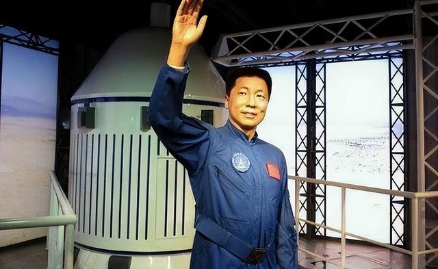 我国首位航天员杨利伟，被授予少将军衔，退休后能享受什么待遇？
