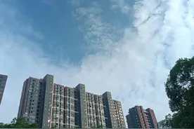 有些机关事业单位人员每月都有500元—750元车补，教师也会有吗？图片