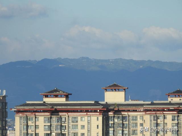 遥望玉山白鹿原,细辩骊山人祖庙
