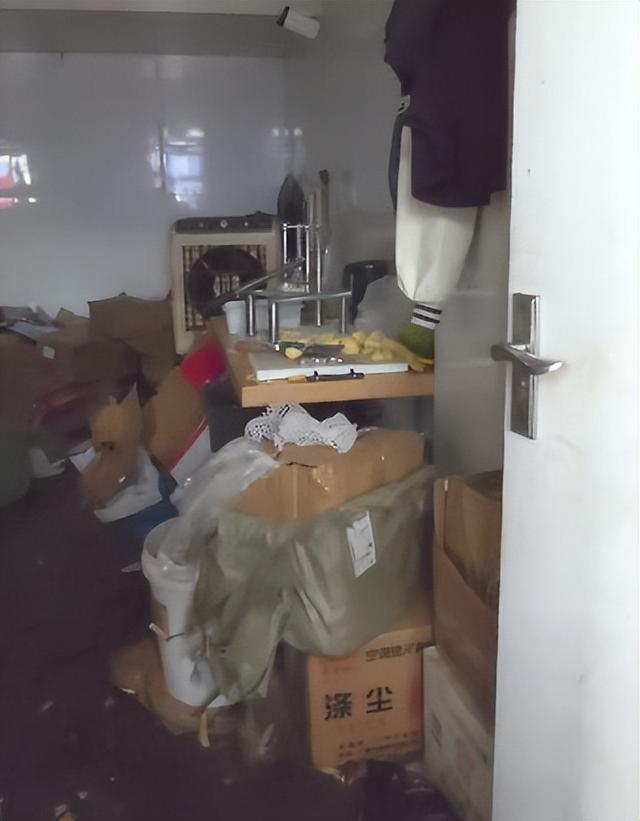 骑手成为“深喉”，频曝无堂食外卖乱象！记者实探“看不见的厨房”
