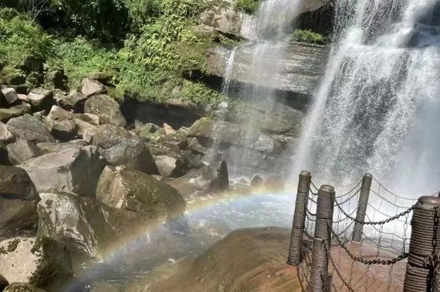成都1.5h直达的绿野仙踪，打卡瀑布出片胜地！