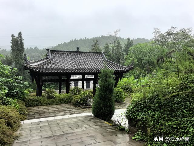 他在全国的5个墓，现在去过两个：“推敲”下安岳荒郊野外的这个