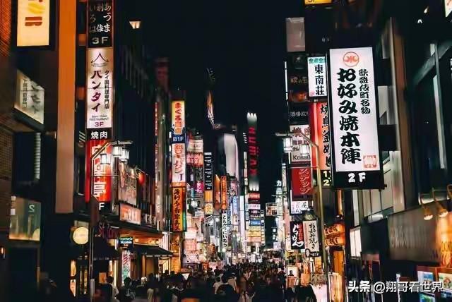 大量日本游客涌入北京，打着旅游幌子不去旅游不吃美食，为啥来？