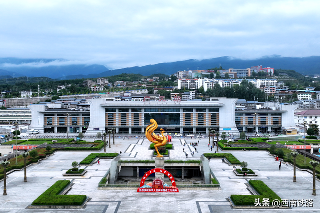 坐动车来这里，A级景区统统打折