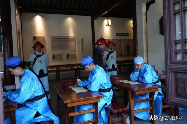 多元业态深度融合，看建水如何以创新点亮暑期市场
