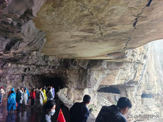 南太行D5万仙山景区郭亮村挂壁公路