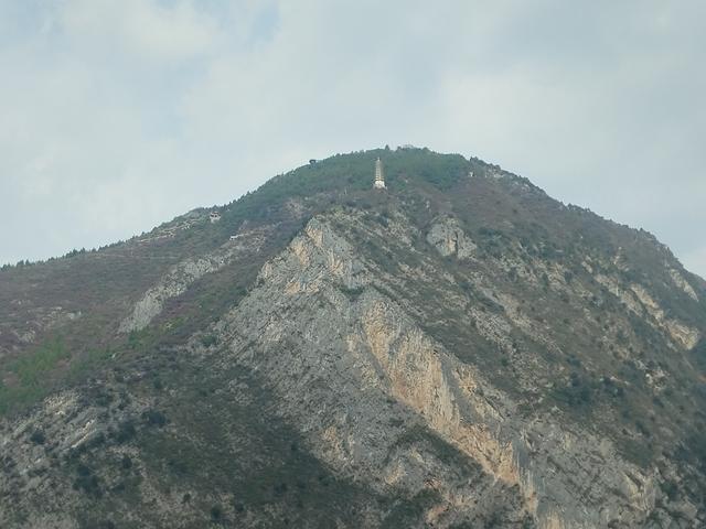 鄂渝行第三天：小红船.瞿塘峡.巫山.神女天路