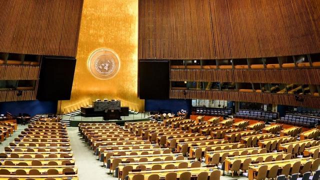 中国递交申请	，不到48小时，普京被邀进新联合国，特朗普要当主席