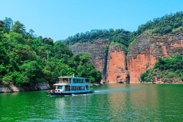 被严重低估的宝藏小县城，高铁直达！人少景美超安逸，周末就出发