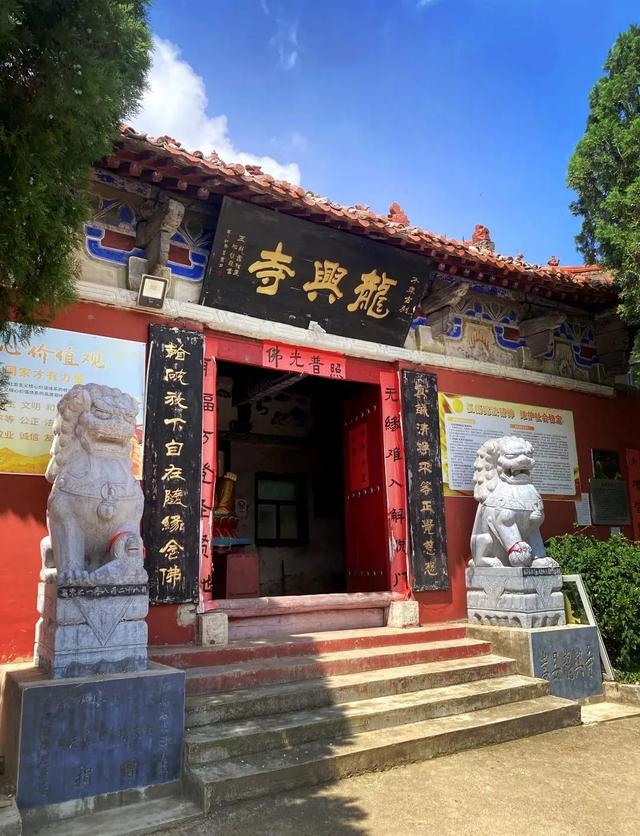 嵩县八景“西岩戴雪”：武则天常登的山，躺着一口神奇的大钟