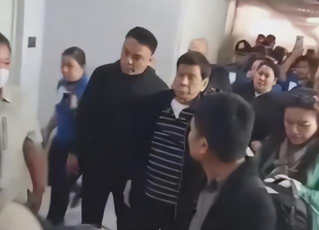 和大牢说拜拜？80岁老杜昏迷送医，国际刑事法院批准临时释放条款