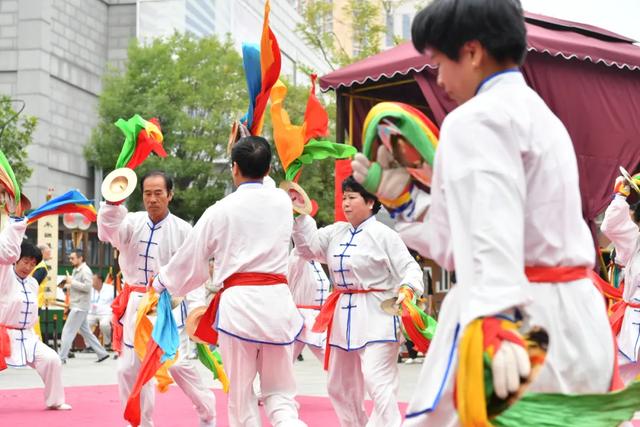 芦花千年尽飞雪