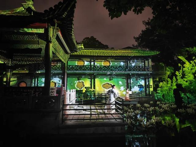 何园的夜，藏着一个等了百年的秘密......