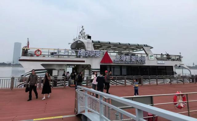 游船上听完“五月天”还可听“怀旧金曲”！徐汇滨江演艺航班或将常态化