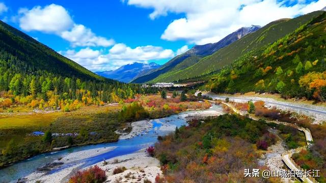 国内景色叫板稻城亚丁的秘境，不要门票，少有人知道！