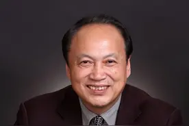 我国数学界领军人物之一！他扎根川大50年，当选中国科学院院士！图片