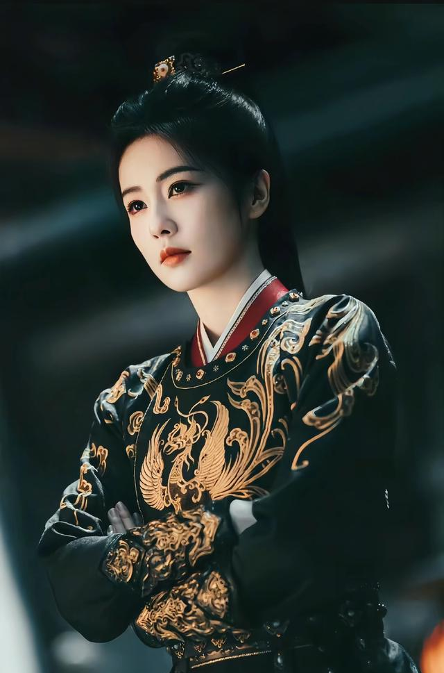 谁在蹲《莫离》白鹿特种兵穿古代逆袭丞磊美强惨王爷实景皇城必追