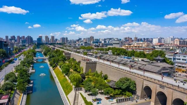 西安城墙化身历史长廊，三区联动激活文商旅新图景