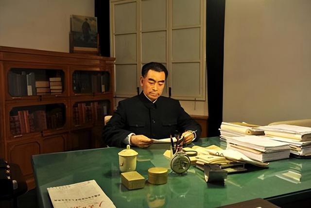 毛岸英牺牲与彭德怀有没有关系？毛主席一句话，道出不为人知真相