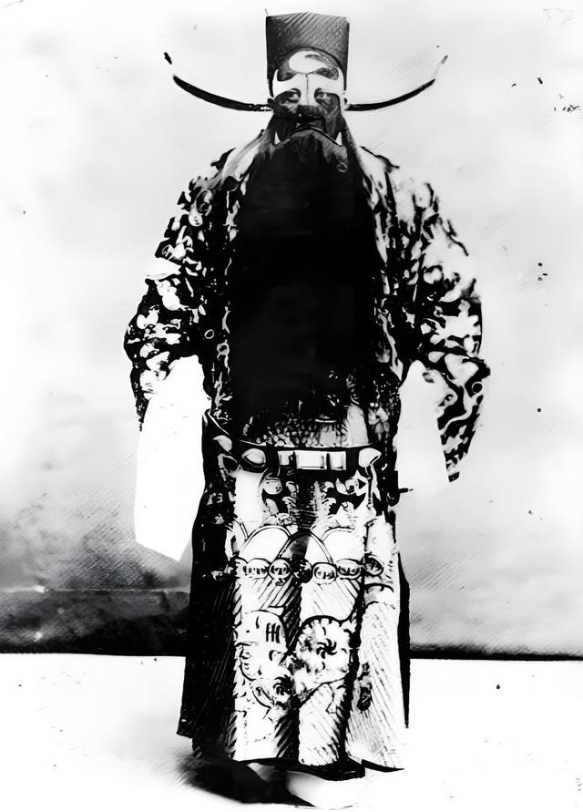 京剧名家李慧芳：旧社会唱戏受尽屈辱，丈夫、妹妹都是京剧艺术家
