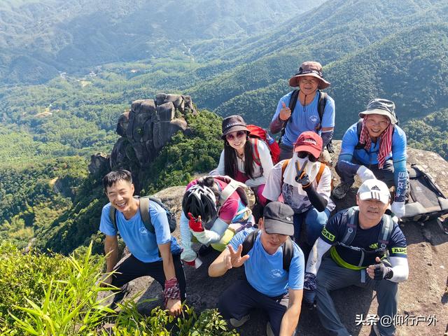 揭西猴面石徒步登山