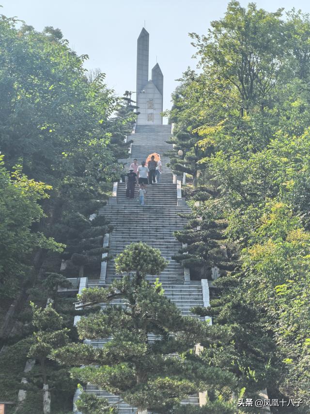 流血救民吾辈事，千秋肝胆自轮菌（走进护国军神蔡锷故里）