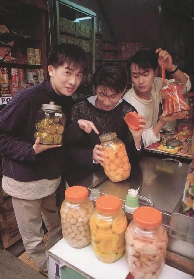 顶流男团，终于撕破脸了