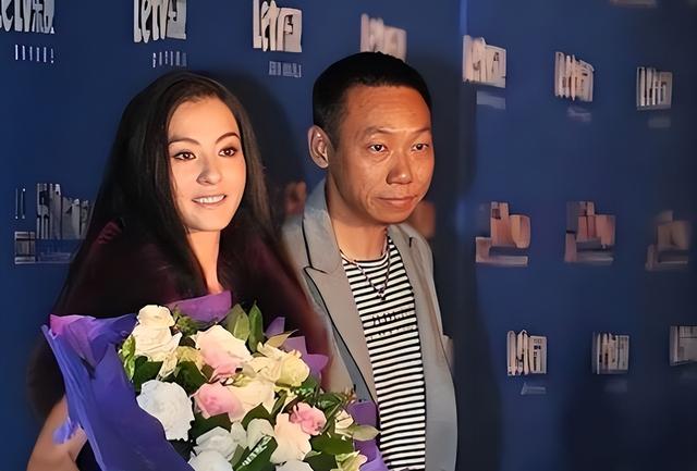 陪玩陪睡只是冰山一角，认干爹，舔手指，拜高踩低，实在荒唐！