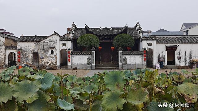 自驾浙江衢州第三天，枫岭关打卡三省界碑，江郎山爬到腿抽筋