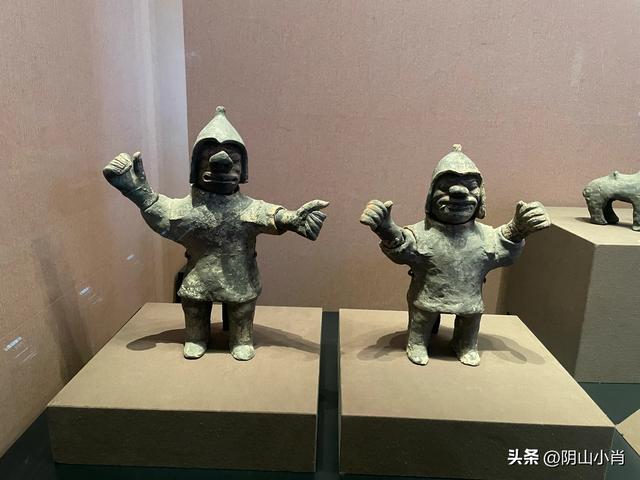 参观内蒙古博物院新馆