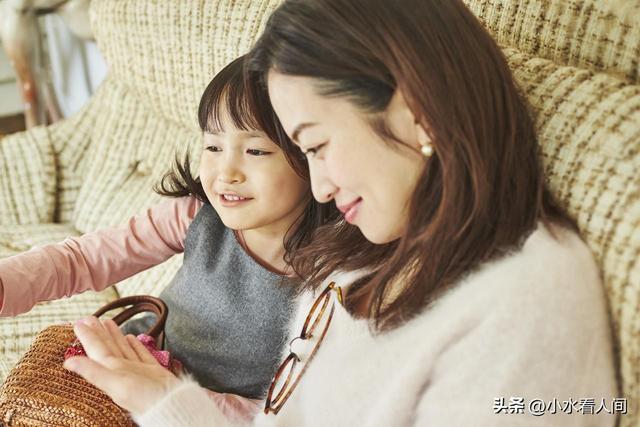 女孩追妈妈身亡后续：姑姑没说实话，舅舅再发声，真相令人愤怒