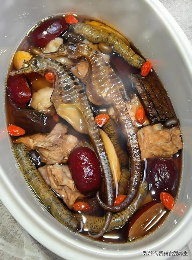 广东阿婆的补肾秘方！这碗汤我连喝7天，腰不酸了、腿有劲了