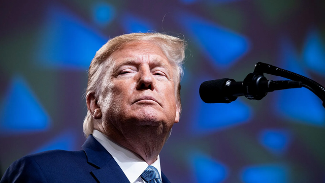 中日爆发"激烈交锋"，菲站出来力挺日本，在南海持刀威胁中国海警