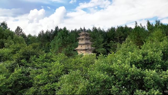 十一游长白丨在长白灵光塔下，把盛唐的砖、山野的风酿成独属你的诗