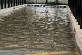 临沂暴雨中的沂河一英里地下车库，保险公司哭晕了图片