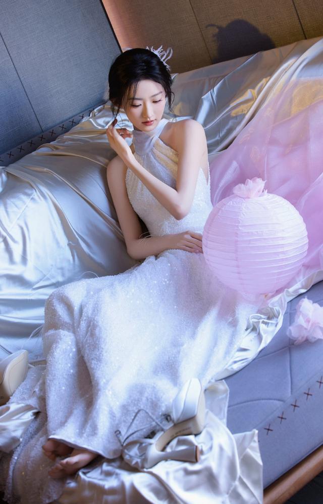 美图福利(22)，刘亦菲、林志玲、杨幂、刘涛、杨雨潼写真套图