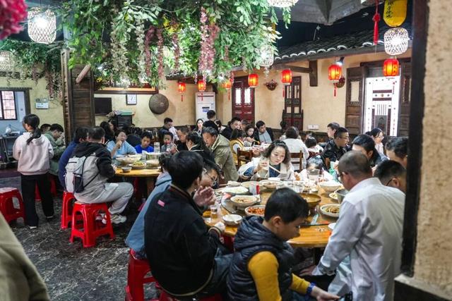 温泉引流，冬游火热！明月山冬季旅游开启“旺季模式”！